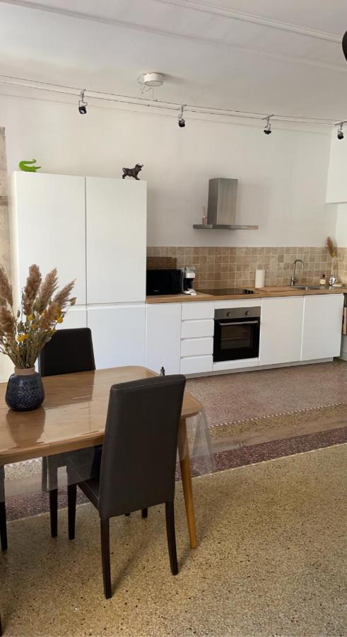 Appartement L’écrin des calquières à Nîmes Extérieur photo